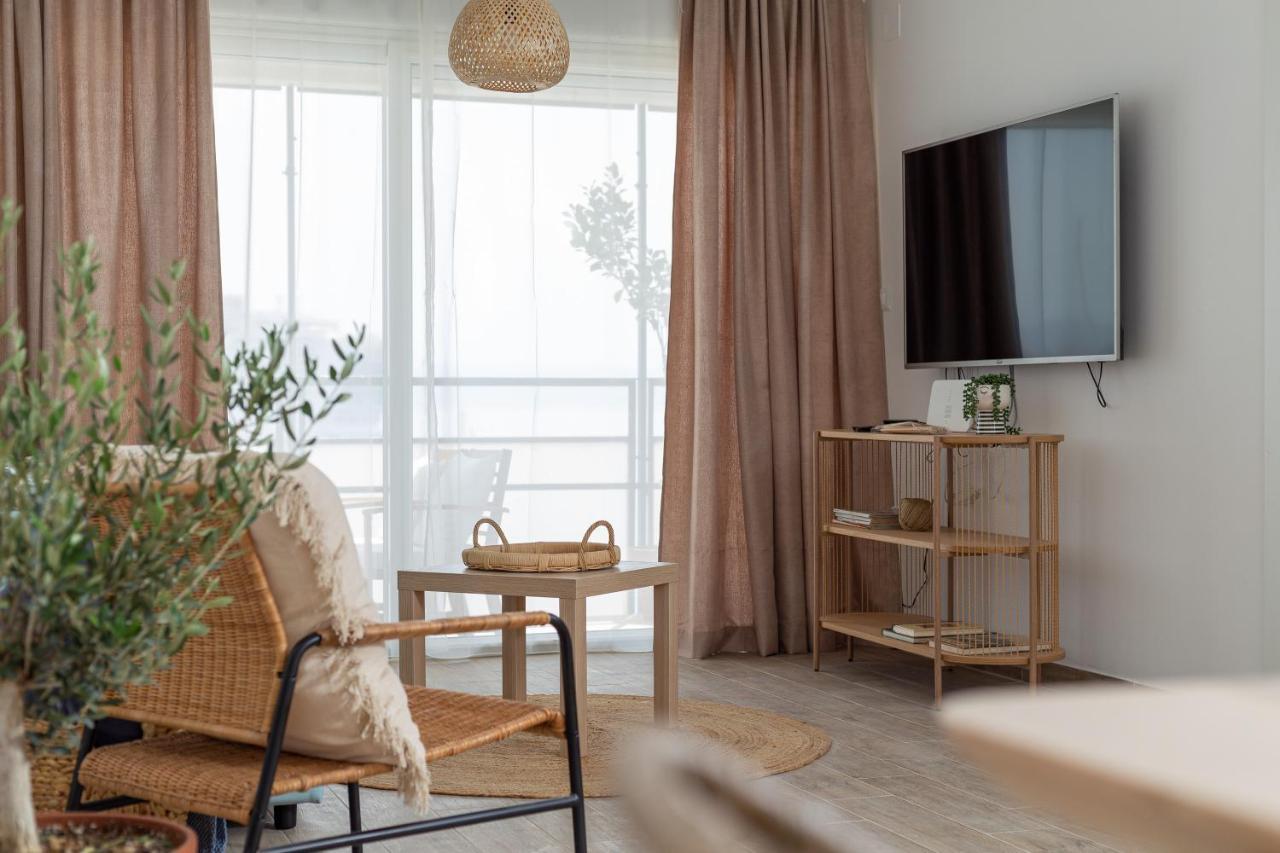 Sun And Sea Deluxe Apartments สปลิท ภายนอก รูปภาพ